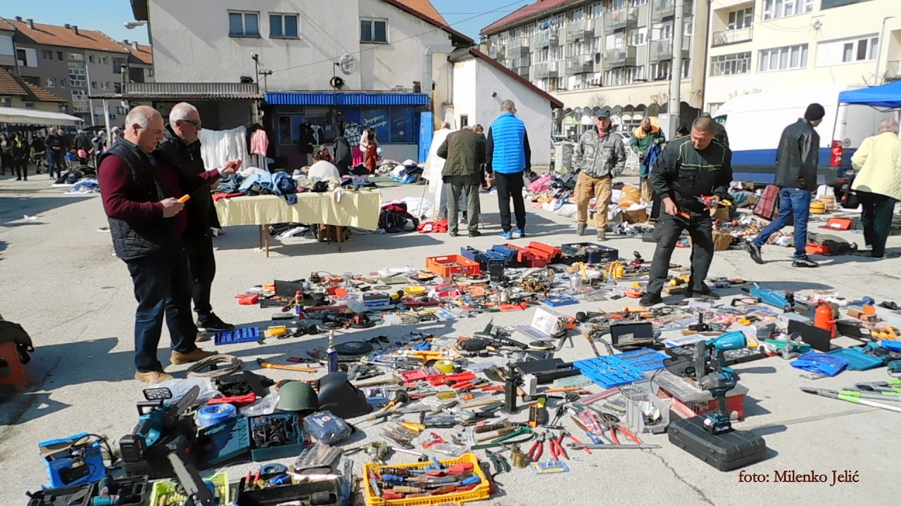 Buvlja pijaca u Pljevljima