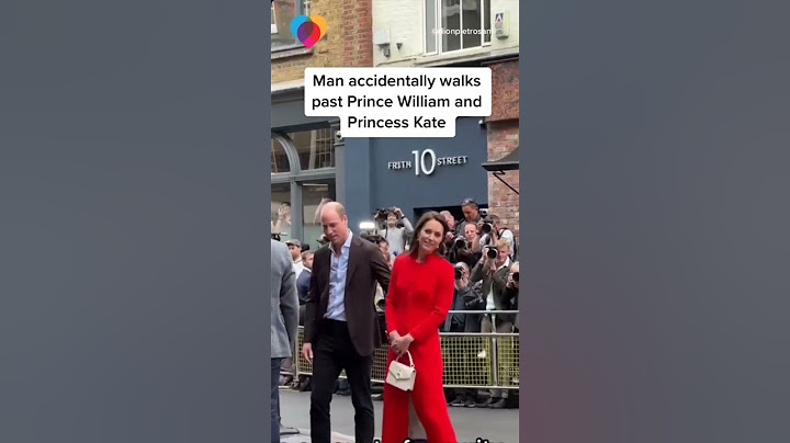 Man accidentally strolls past Prince William and Princess Kate in London #shorts
