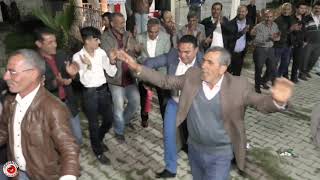 Foto Ferdi̇ Kamera & Aktaşli Hali̇l In Arka Arkaya Söyledi̇ği̇ 4 Şarkiyla Coşkuyla Halay Çeki̇p Oynadilar