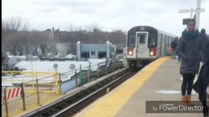 One 1999 NovaBus RTS-06 Departing And 2015 XD40 With Wi-Fi On The Q72 At Junction Blvd/Northern Blvd
