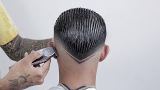 Ideias de corte em V masculino com risco