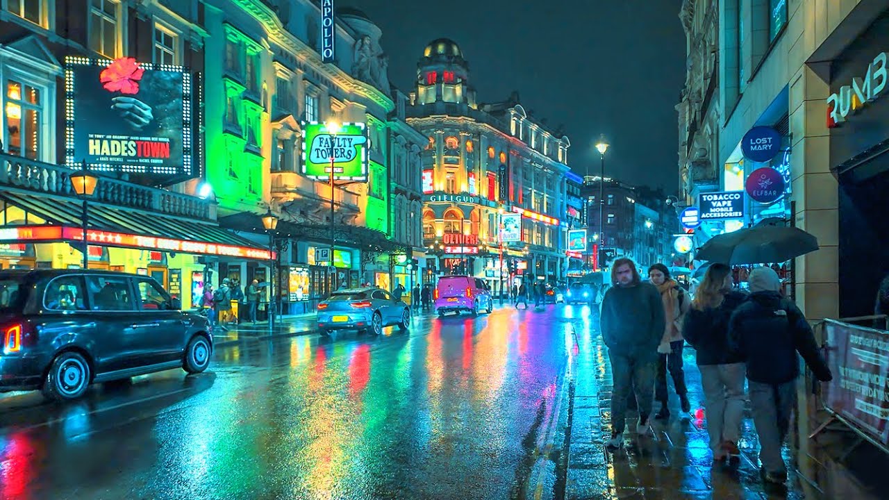A Rainy London Evening Walk ☔️ West End, Soho & Covent Garden in 2025 | 4K HDR