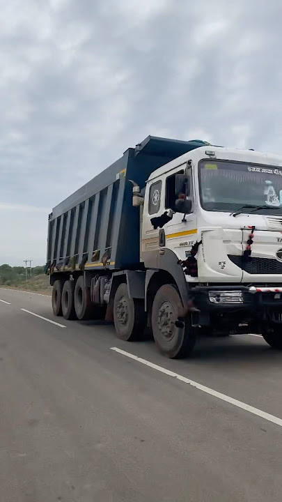 Brum Brum funny sound #viralvideo #xcavator #jcb #musicremix #dj #truckbrumbrumsound#dj #shorts