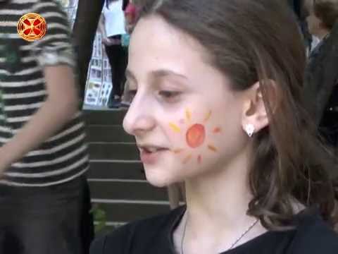 მომისმინე