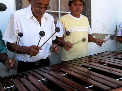 Marimba:folklore guanacasteco