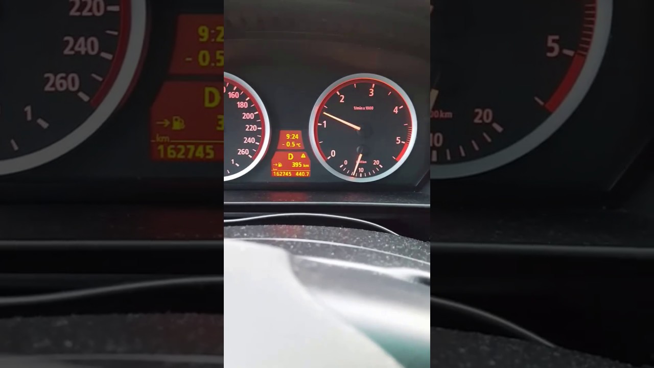 BMW E61 falowanie obrotów YouTube