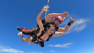 First Time SKYDIVING! (Near Death Experience)