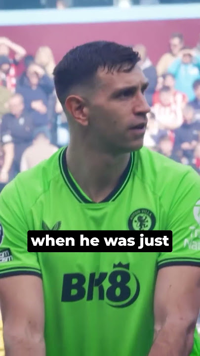 The Most Hated Player in France, Dibu Martinez