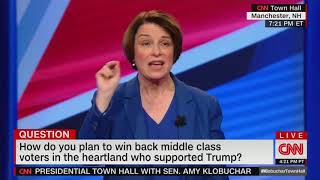 Amy Klobuchar Goes Full Jeb Bush, Has 'Please Clap' Moment During CNN Town Hall