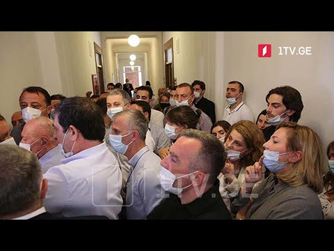 ხმაური პარლამენტში - საარჩევნო რეფორმის განხილვა