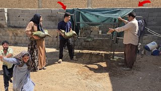 Ayas and his wife Maryam helping his father with tasks; Amir in a conflict with Soraya. screenshot 1