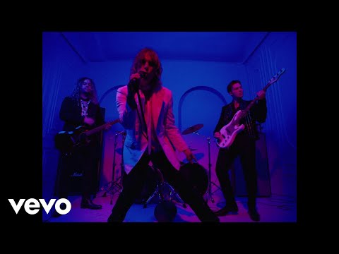 Смотреть клип The Struts - Too Good At Raising Hell