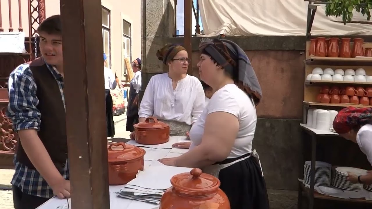 MERCADOS À MODA ANTIGA