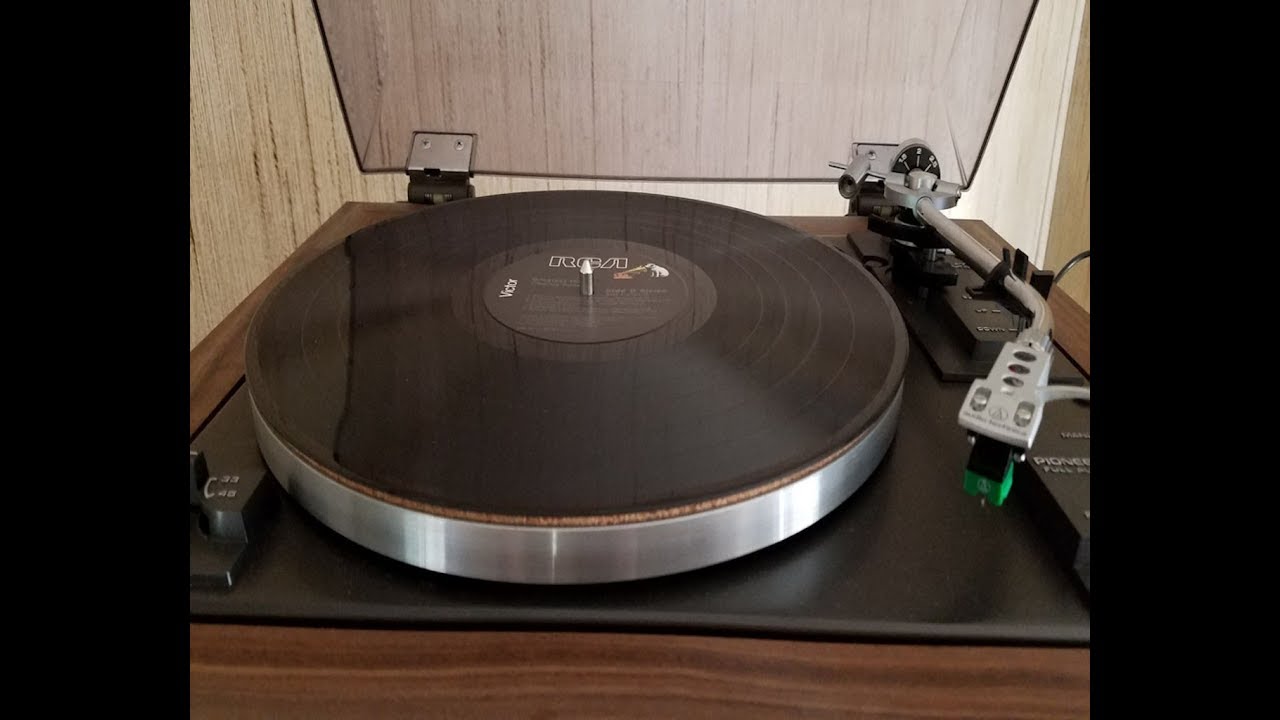 vinyl player bluetooth speaker