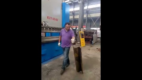 CNC Press Brake WC67Y-400T4000 with DA 52S our client visit our factory inspections