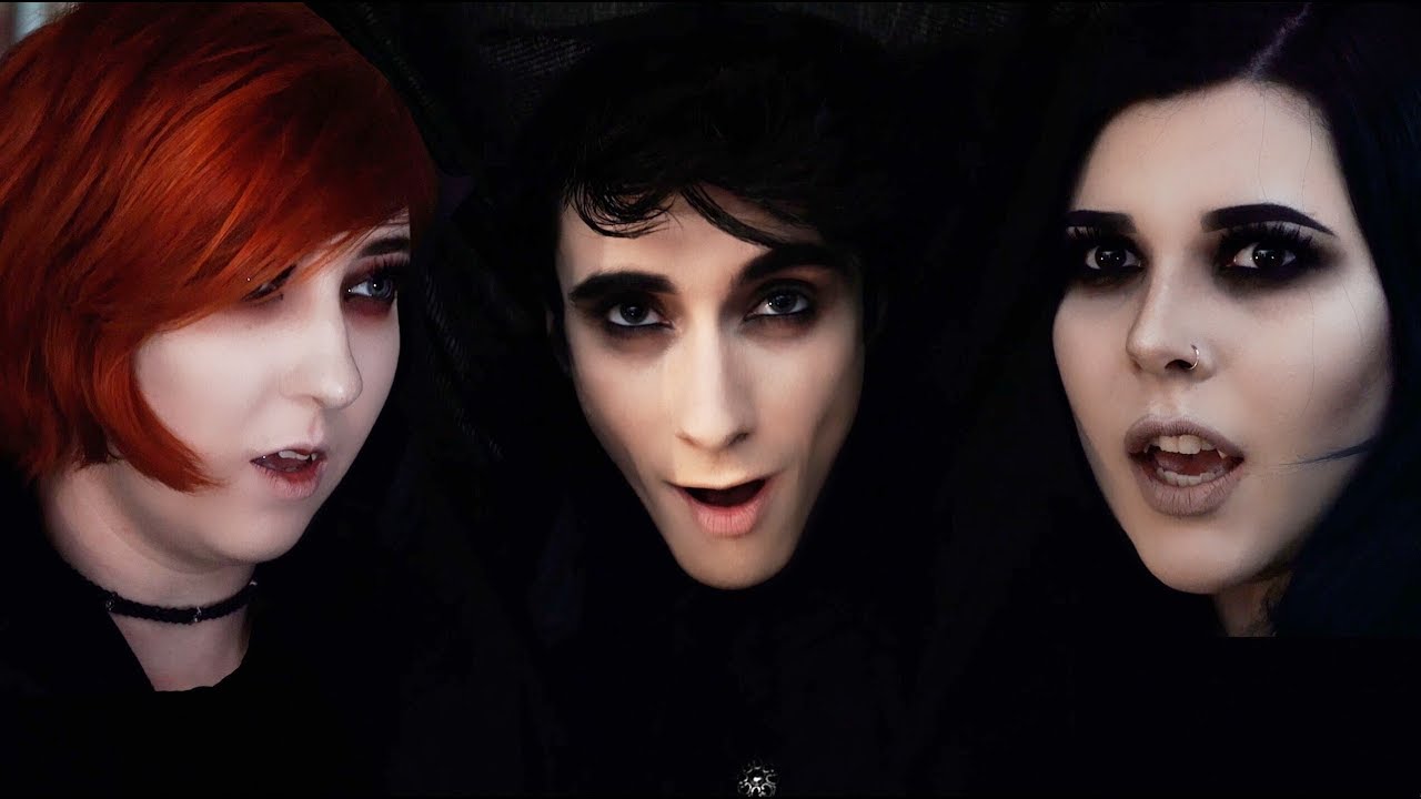 Vampire Minor Key Mash Up! (The Police, Maroon 5, Queen, The Beatles)