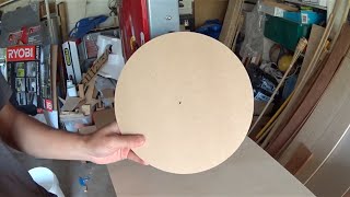 A quick and easy set up to cut perfect circles on the bandsaw. Used left over plywood and clamped to the bandsaw table to increase 