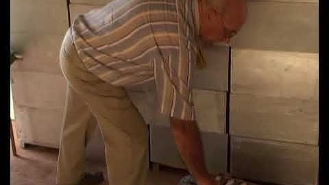 Part 30 – Beehive Products in Fiji – Guide to Beekeeping in the Tropics with Gavin McKenzie