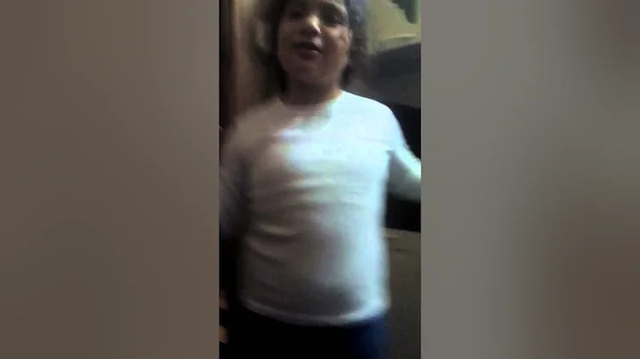 Bailando y cantando el picki