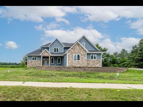 2430 Ulrich Lane, Stevensville, MI home video tour