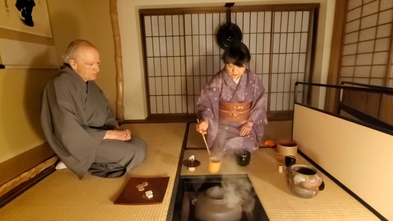 向切炉薄茶点前 mukogiri ro thin tea Omotesenke-ryu [表千家流] tea