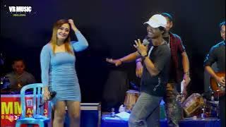 Kandas Leni Oktavia - VR Music