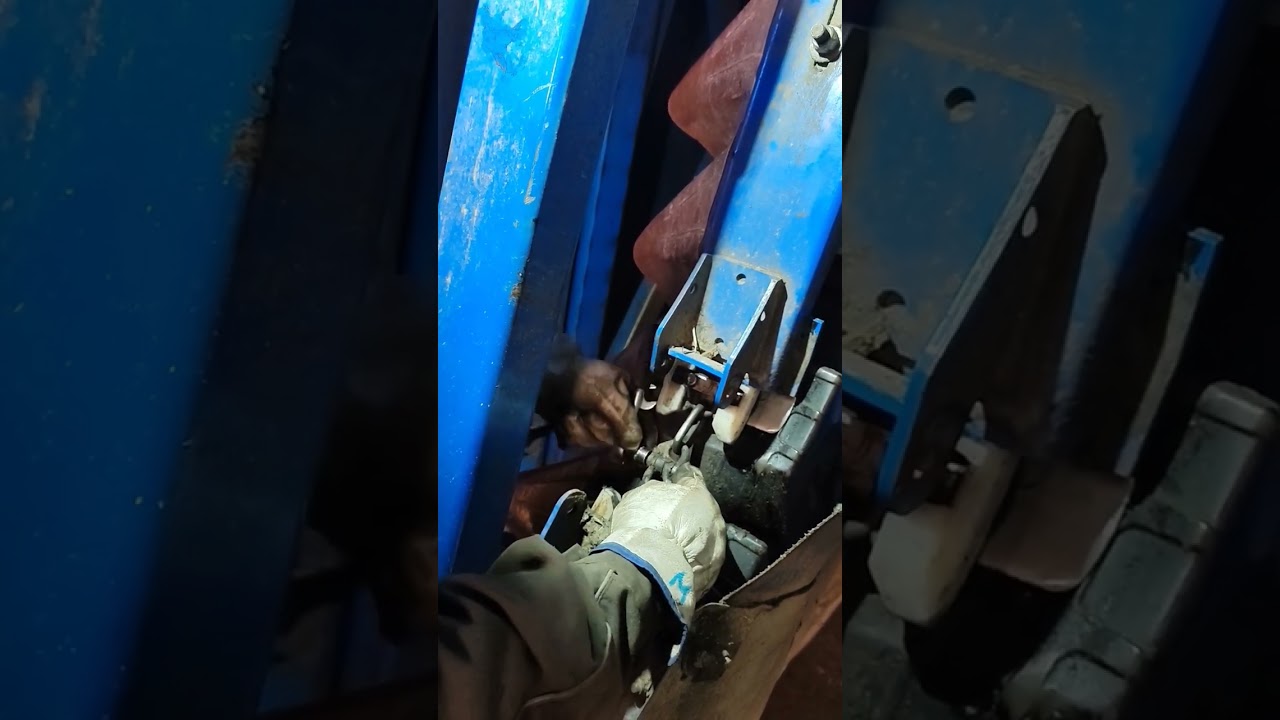 DESARMANDO CABEZAL OLIVE NEWHOLLAND 9090X PARA REPARAR.