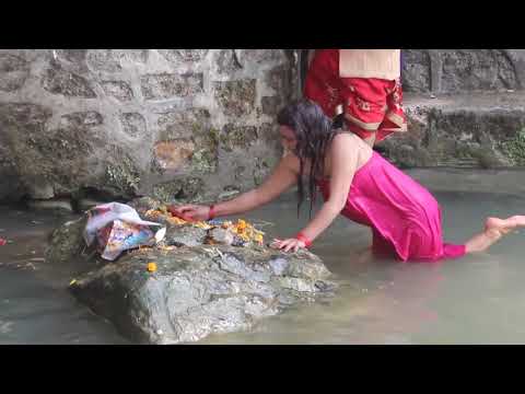 Neket nepali momen holy bath in sali nadi