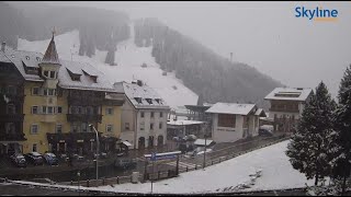 ๐ด Recorded live footage from Selva di Val Gardena - Italy
Welcome to SkylineWebcams! Enjoy the biggest #livecams around the world tour clicking โถ https://skyline.li/yt!
โ๏ธ And this is the weather situation today in Selva di Val Gardena... a Christmas landscape in September! ๐ด Recorded live footage from Selva di Val Gardena - Italy