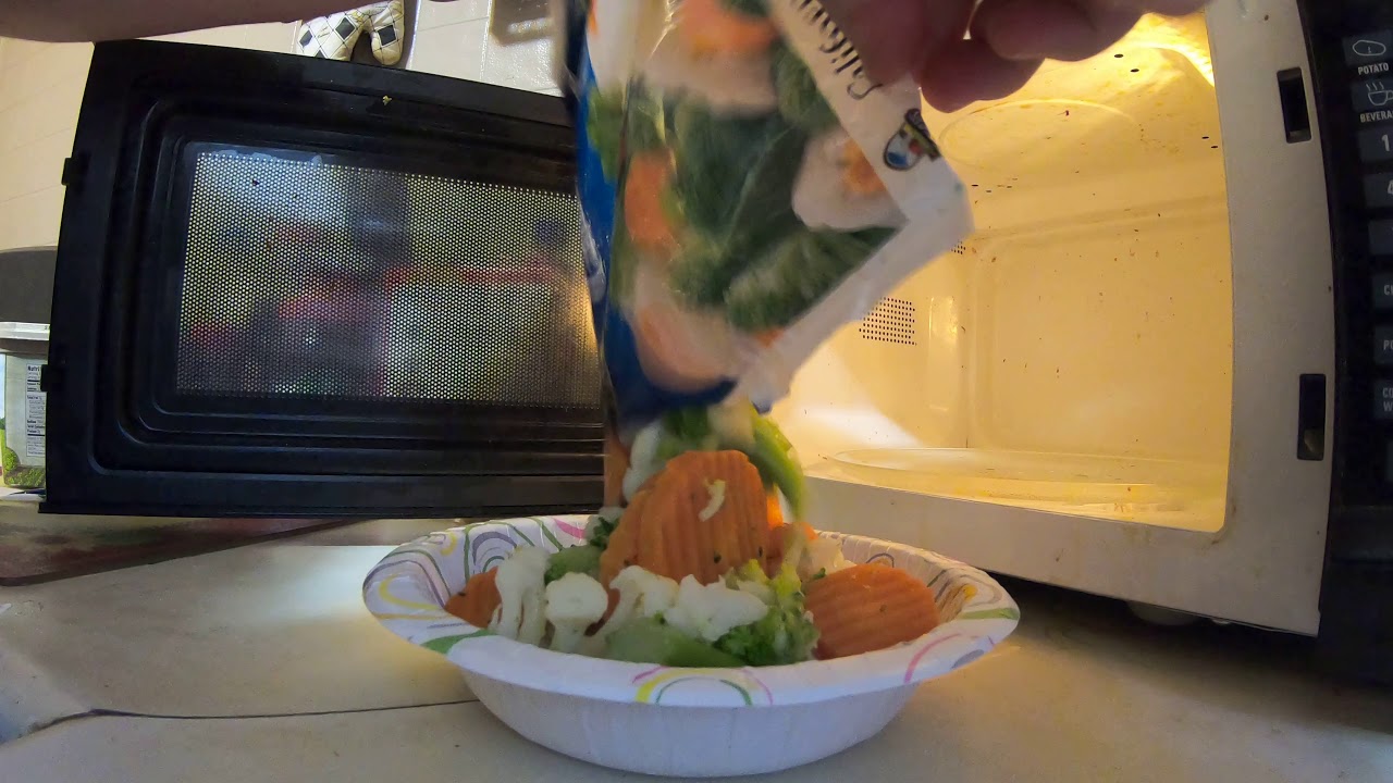 Seasoning California Blend Vegetables, Sea Salt, Ground Pepper, Margarine & Lawry's Seasoned