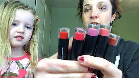 Lillian (3) does my makeup