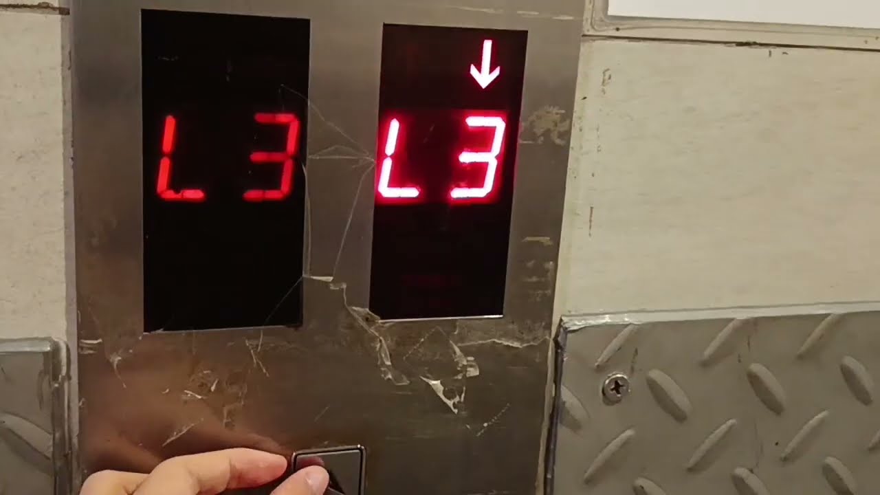 Thyssenkrupp貨用升降機 FE18