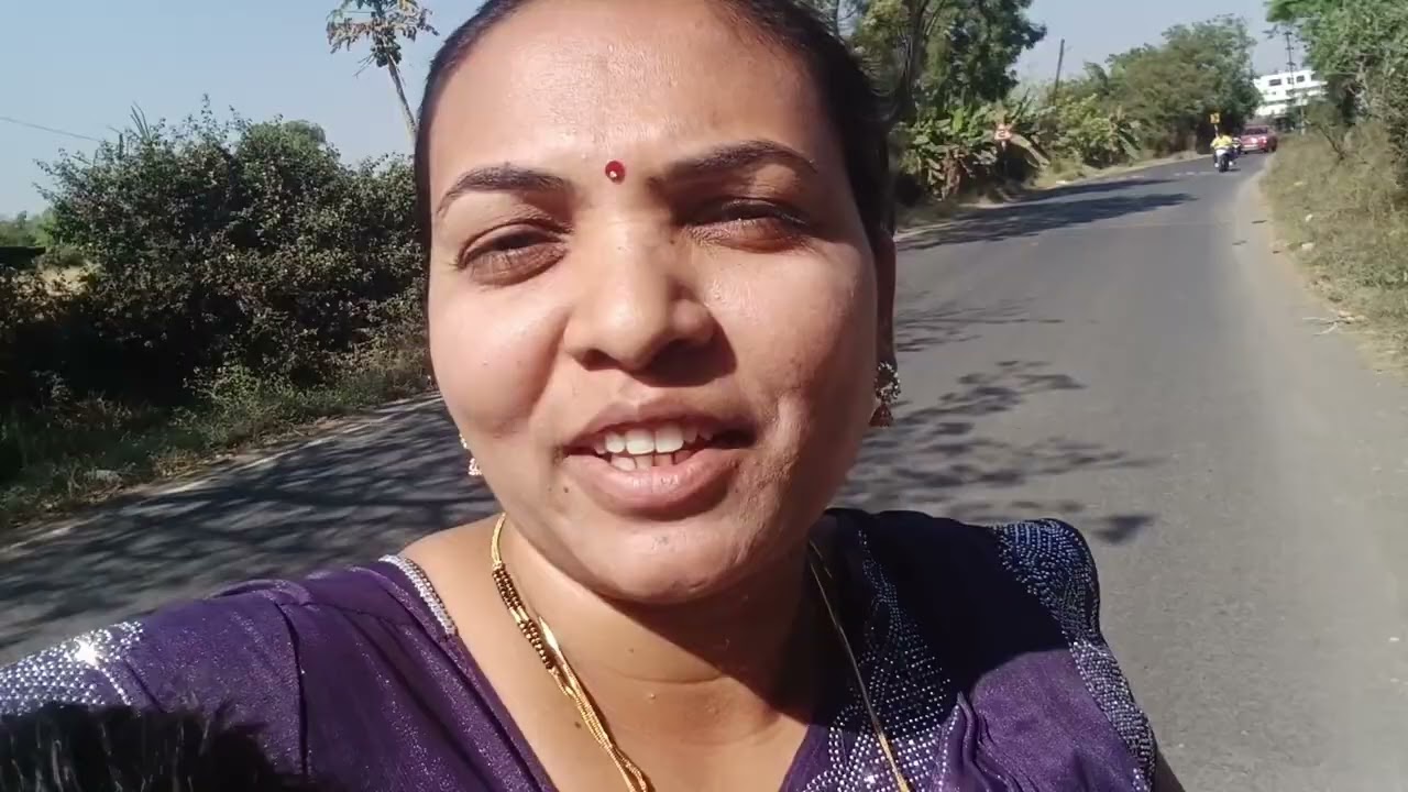 एकाच दिवशी कुठे कुठे जावं😔 मम्मी कडे गेलो जेवणासाठी😊आमच्या गावची वीर नाचवयाची प्रथा#vlog #viral 