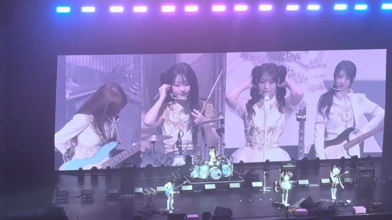 20260215台北國際會議中心 QWER  1ST WORLD TOUR ＜ROCKATION＞ in TAIPEI P1