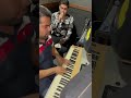 El ruido de tus zapatos (cover arrolladora ) Andres Barreras Eddie teclado