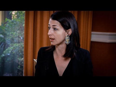 Abby Martin on Hillary Clinton’s Hunger for Endless Wars