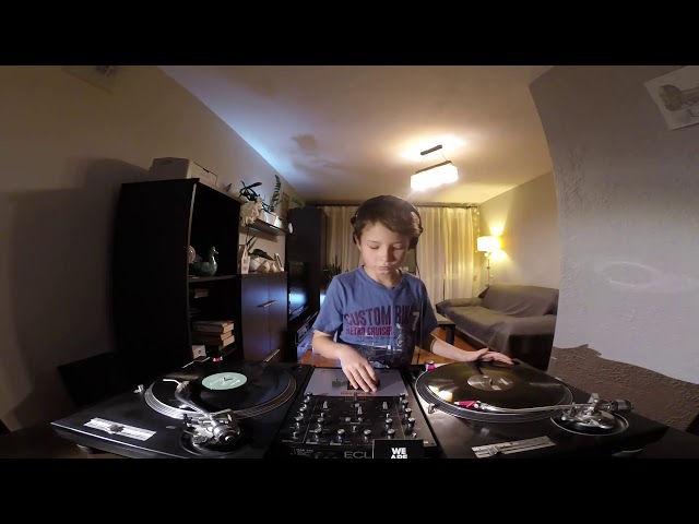 9-Year-Old Filip - House Vinyl DJ Set class=