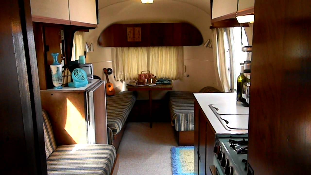 1967 Airstream Safari International (SOLD 5/20/11): interior walk-through - YouTube