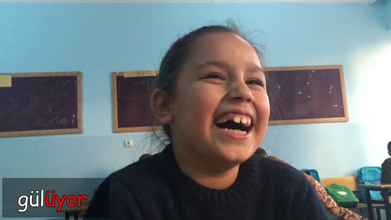 ŞİMDİKİ ZAMANDA FİİLLER ŞARKISI - TURKİSH VERBS İN PRESENT CONTİNUOUS TENSE SONG  تعلم التركية