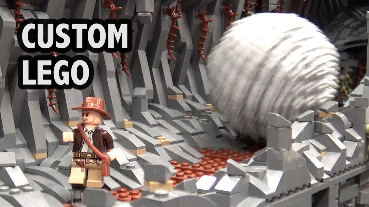 ⁣Awesome LEGO Indiana Jones Boulder Scene with 6 Motors!