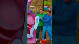 Stop vomit from coming out of your nose!🤮🚨 | Operation Ouch | CBBC Epic Facts