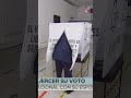 ASÍ FUE COMO AMLO salió a ejercer su voto en las urnas.