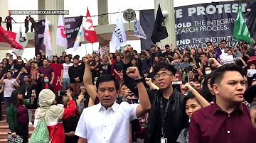 Incoming UP Diliman Chancellor Fidel Nemenzo joins students in singing ‘UP Naming Mahal’