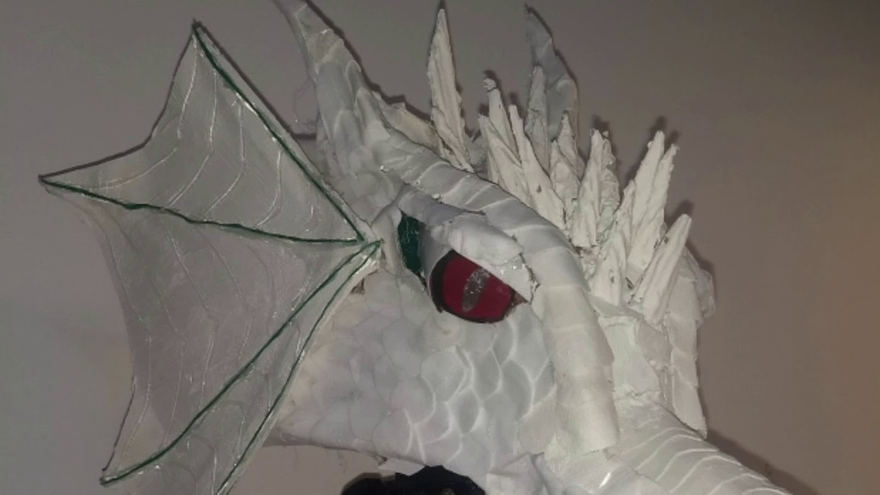 Cabeza de dragón en cartón y papel maché - YouTube