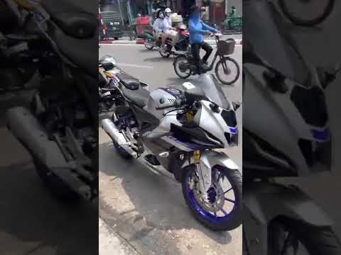 Video Đón chào em Yamaha R15M đầu tiên tại Hà Nội. Quá xứng... - youtube