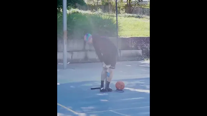 Exploding Basketballs in Public 🤣 - DayDayNews