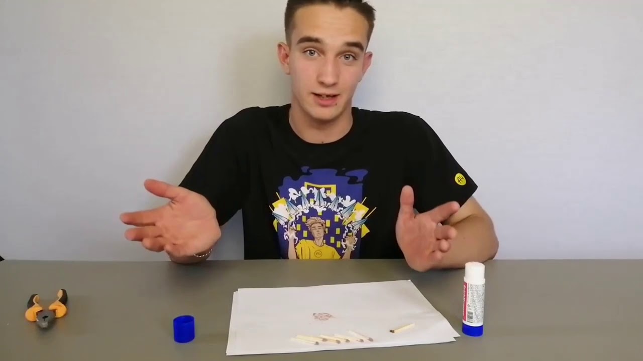 Зажег спичку о купюру и паспорт. Крутая спичка которую можно зажечь о ...