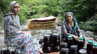 Picking Wild Blackberries To Make Jam And Staffed Bread ♧ Village Cooking ♧ پخت نان سنتی