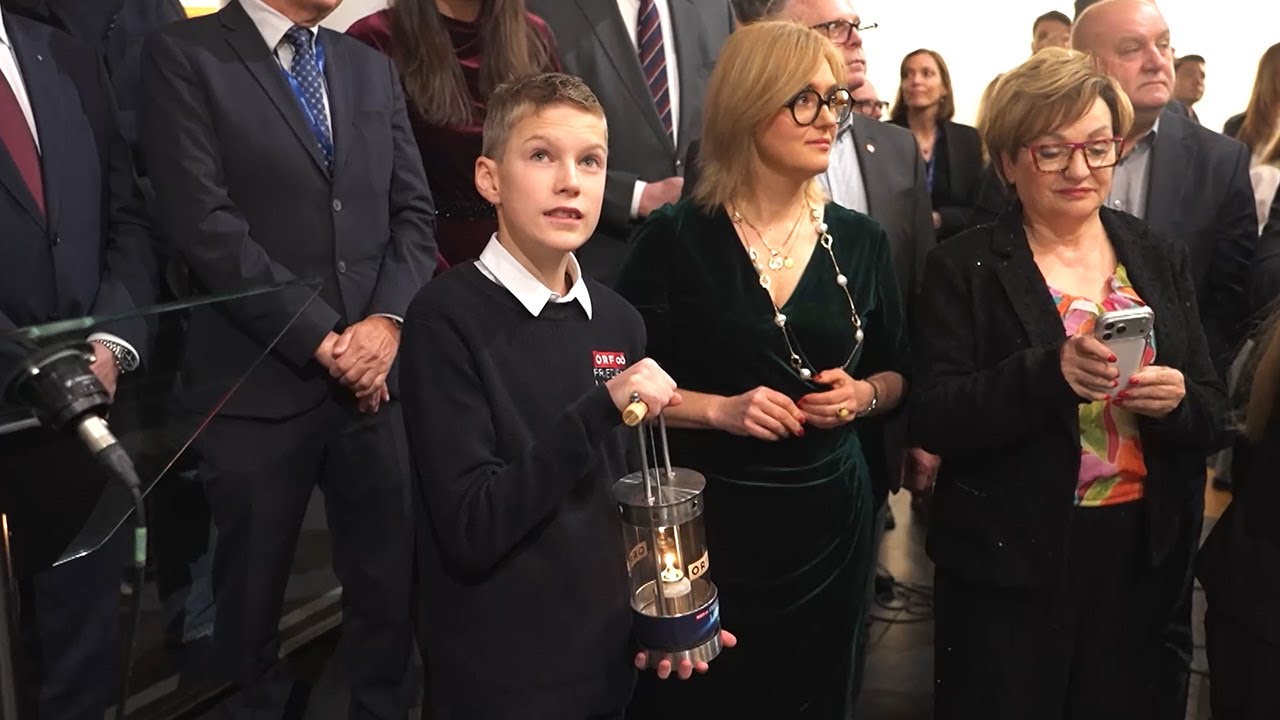 Idee aus OÖ: Friedenslicht fürs EU-Parlament