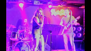 Roomers Cover Of Pembe Mezarlık - Model